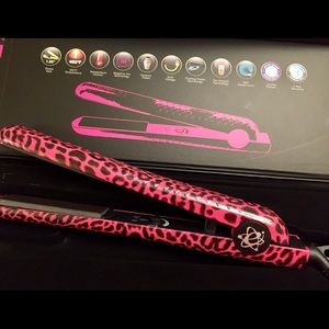 Evalectric Cheetah Hair Straightener New In Box